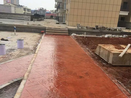 內(nèi)蒙白城壓印地坪道路