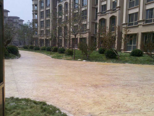 樂亭唐山彎小區(qū)壓印地坪道路施工