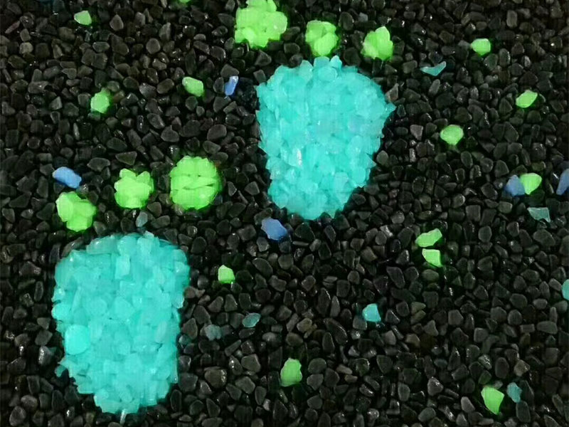 彩色透水膠粘石的特點(diǎn)